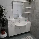 Vida's - Coast - Skocjan Caves - Free Parking Apartment Vremski Britof